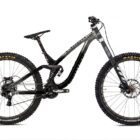 NS Bikes Fuzz 275 DH ja bikepark pyörä