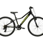 Kross Hexagon Junior 24" renkailla on maastohenkinen nuorten menopeli.