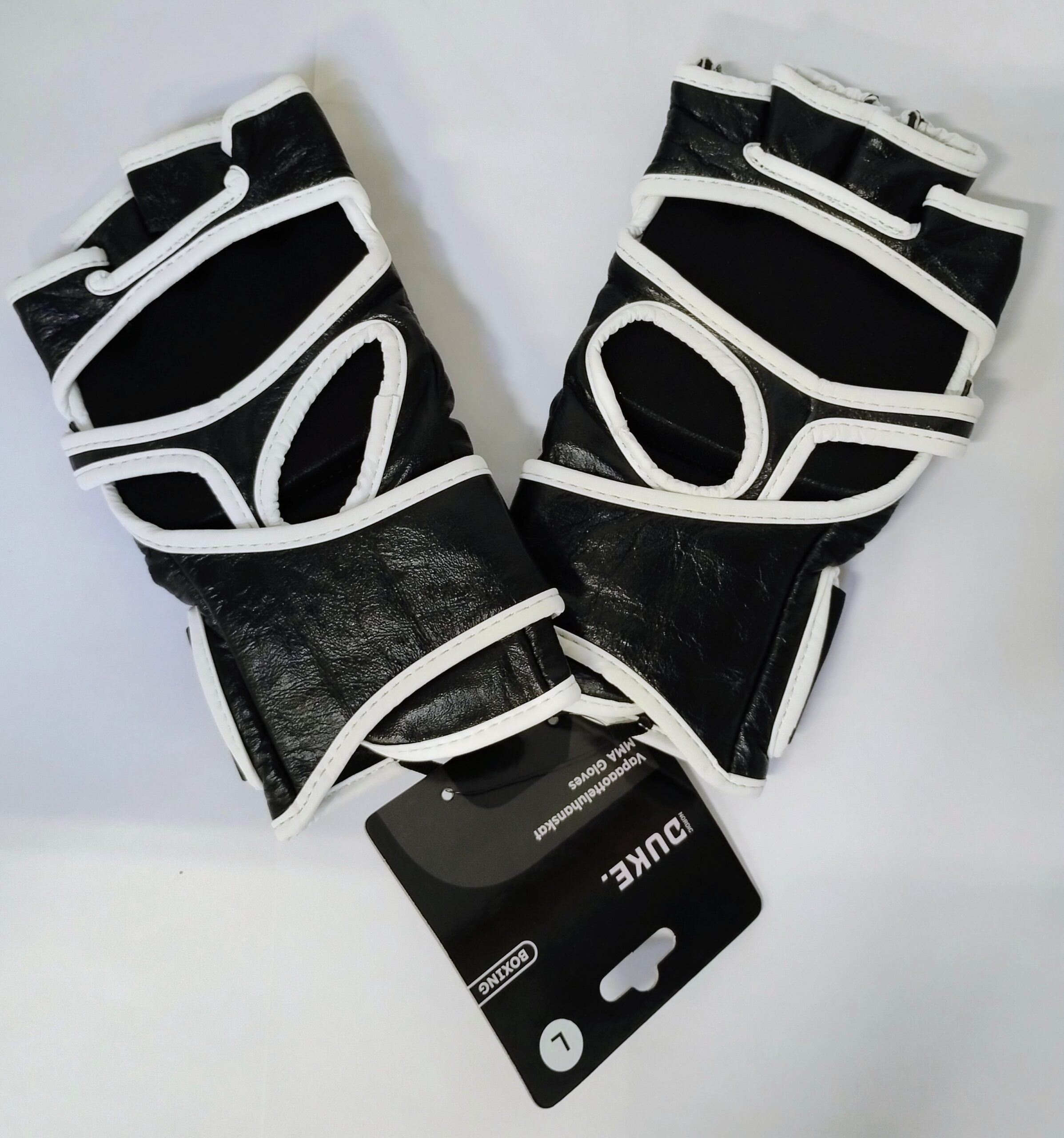 Nordic Duke® MMA-hanskat lyhytsormisina eri kamppailulajeihin.